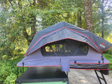 Charger l&#39;image dans la galerie, TAIGA HYBRID FOLDING TENT (DISPLAY UNIT) PICK UP ONLY CHILLIWACK BC