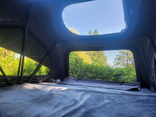 Load image into Gallery viewer, TAIGA HYBRID FOLDING TENT